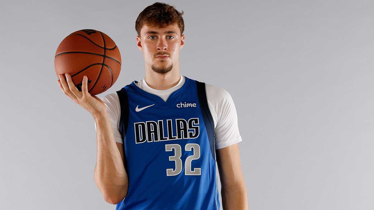 winigoat7's tweet image. Cooper Flagg is 57% from the 3 in his last 4 games

The 3pt leap is here.