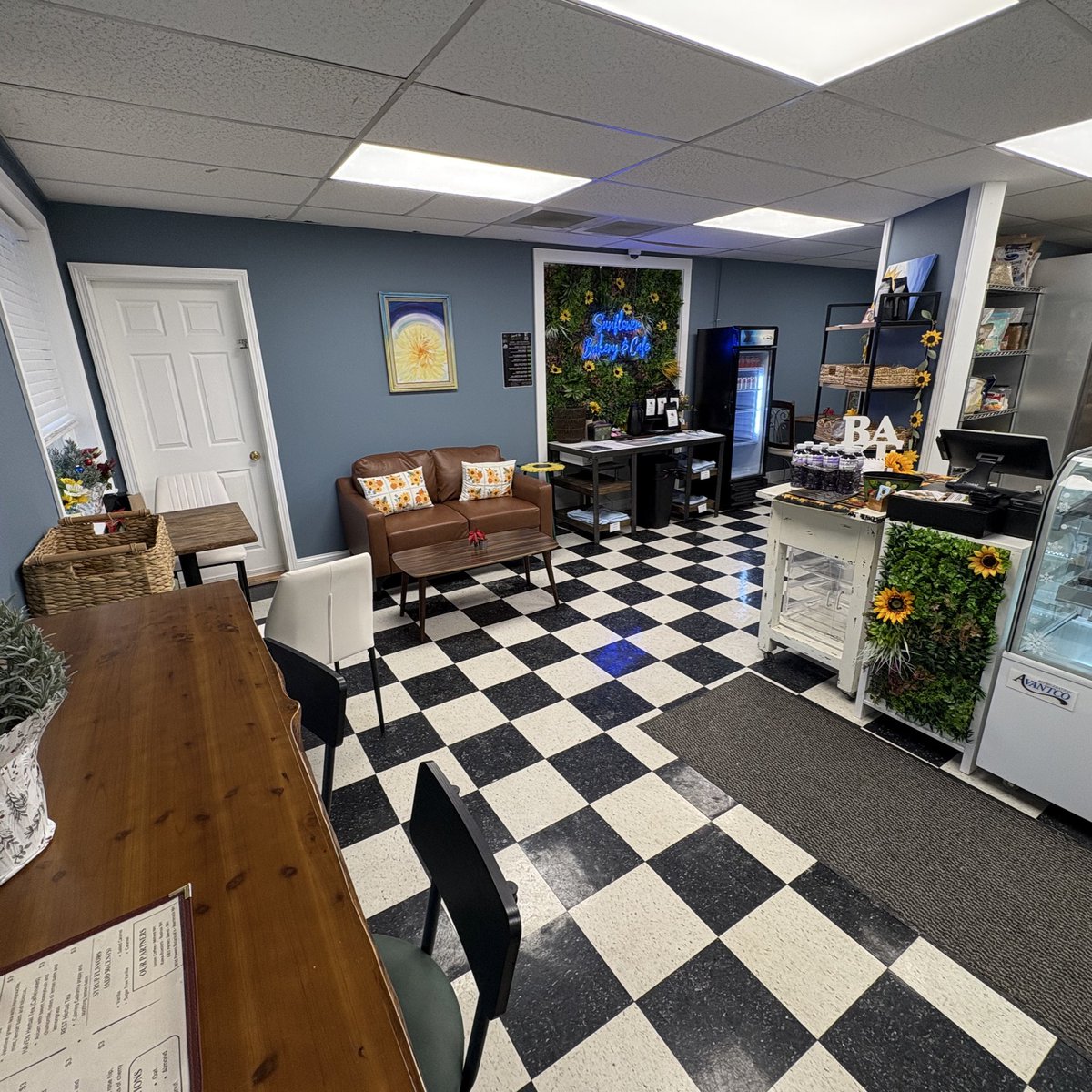 JakeRandall's tweet image. Our bakery is THRIVING and I couldn’t be happier!