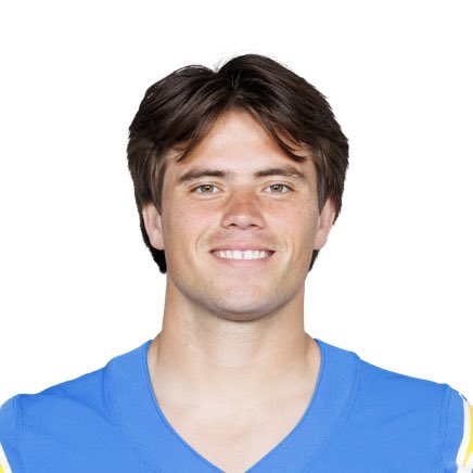 ChargersWorld's tweet image. Cameron Dicker has left 4 points on the field today. The Chargers are down 20-16.