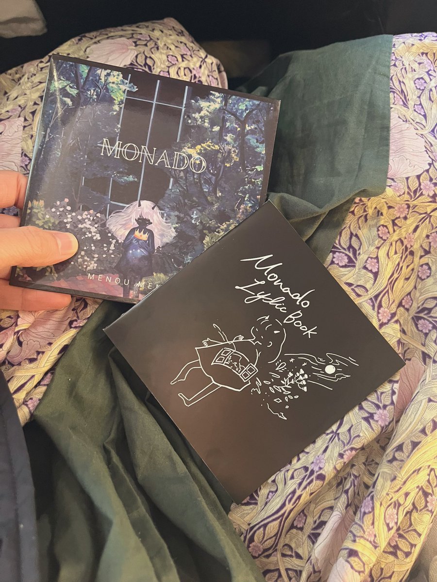 menoumenon's tweet image. 【本日LIVE】
あああああああCD、、、、できあがっ、、、リリックブックが可愛過ぎて、、作ってよかった………わああああああ
本日ライブ会場にて発売です。（通販予定あります！お待ちください🙇‍♀️🙏）

#𝗠𝗢𝗡𝗔𝗗𝗢 #モナドリリパ