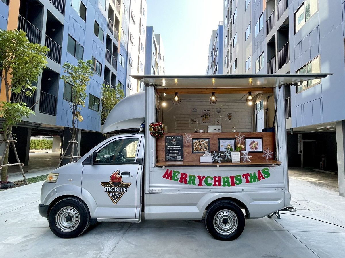 bigbitehouse's tweet image. 🎄Merry Chirstmas ภาพงานบริการจัดเลี้ยงอาหารและขนมรับรองลูกค้า ณ คอนโด The Origin Bangkae 😋
🚩 #TheOrigin 
🙏🏼 #BigBiteCatering ขอบคุณที่ใช้บริการ 

📌 แพคเกจฟู้ดซัพพอร์ต เริ่มต้นเพียง ฿5,500
Line : lin.ee/AFpDLjvG

#foodtruckthailand #foodsupportthailand