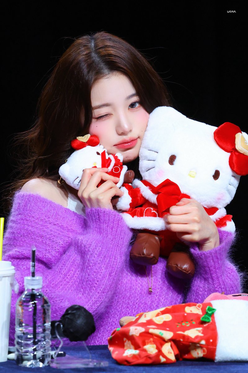 wgmm0304's tweet image. 251227 메리크리스마스🤭💕

#IVE #아이브 #JANGWONYOUNG #장원영 #ウォニョン