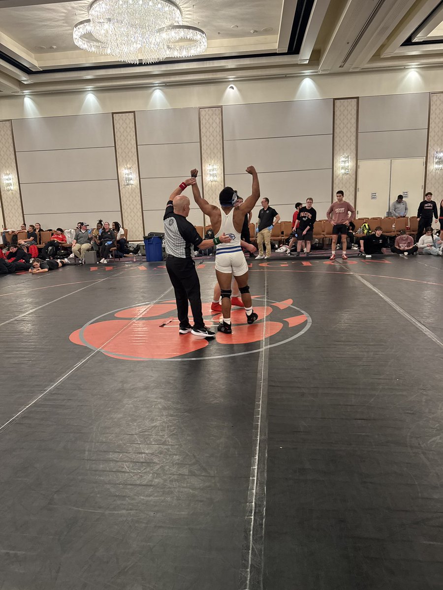 TylanWatts's tweet photo. First college win feels DIFFERENT 🤼‍♂️💪 Proud to rep Concordia University Wisconsin and get it done on the mat. Grateful for my coaches, teammates, and everyone who’s had my back. Many more to come!

#CollegeWrestling #ConcordiaWisconsin #FirstWin #FalconPride https://t.co/sImxQNEWos