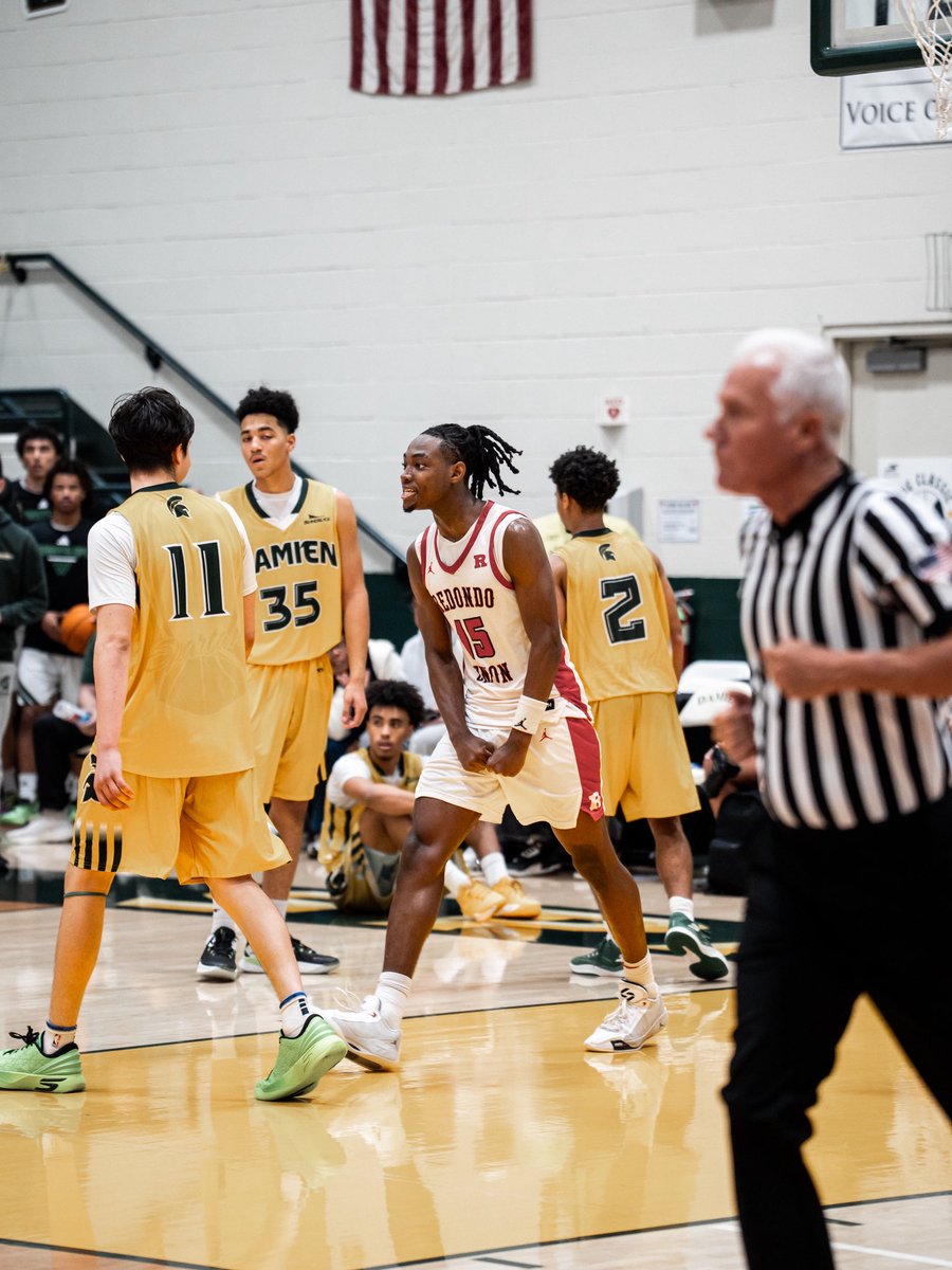 GregStein02's tweet photo. Redondo Union 60 Damien 59 (OT) 

Sea Hawks manage to outlast the hosts after an intense and chaotic back-and-forth battle was extended to an extra frame

Redondo led by ‘26 G SJ Madison’s game-high 24 pts 

Damien paced by ‘26 W Eli Garner’s 22 pts https://t.co/wDvfF9Cvrq