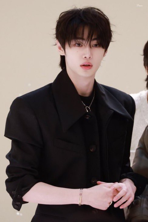 lilliiililloil's tweet image. #RT 
컴백 겸 쇼케당첨기원 이벤트합니다🥹

다니엘트루스 밤쉘
성훈이 향수입니다˃̵͈̑ᴗ˂̵͈̑

“엔진”한정 이벤트
1/2일 오전 10시에
RT하신분 한분 추첨해서 보내드릴게요!
반택 ⭕️