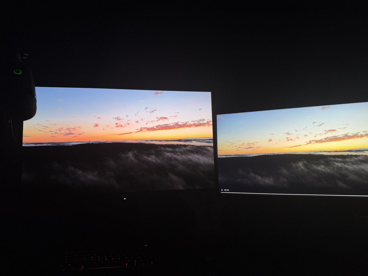 oled is just so good dude idk