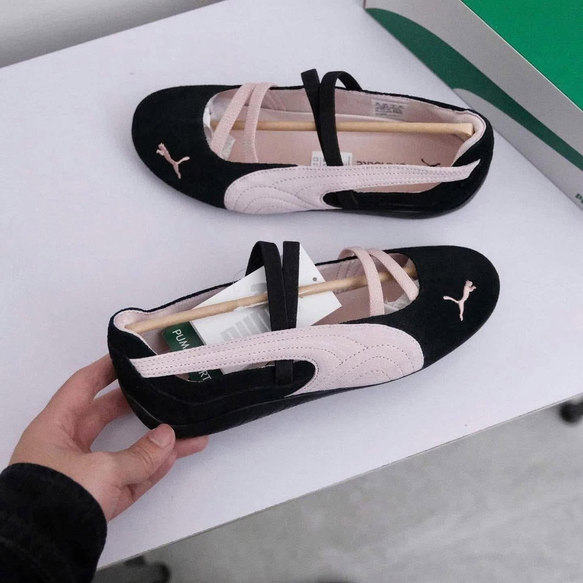 poppeshop's tweet photo. WTS LFB
PUMA SPEEDCAT BALLET
₱3,950 only

LIMITED TIME SALE
- pay half balance onhand
- neta only

Dm to order! https://t.co/5nDhCgtuXJ