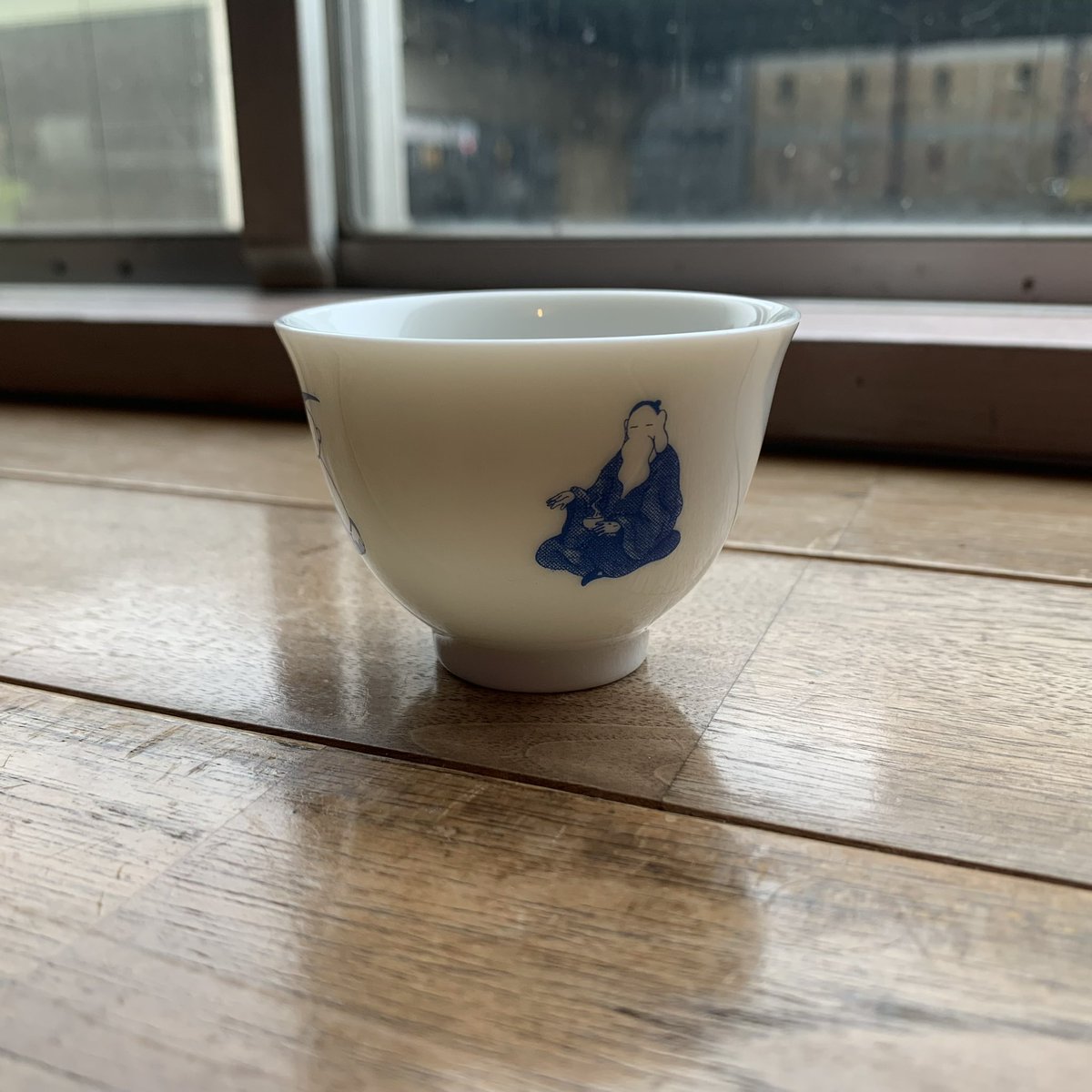 フォーク階段下にて開催「茶酔叢書」
三巻発売記念フェア、自分の勘違いで昨日までと告知していましたが本日もご覧いただけます！
また、茶杯やトートバッグも通販でお求めいただけるようにしました！
folkbookstore.com/?mode=srh&keyw…