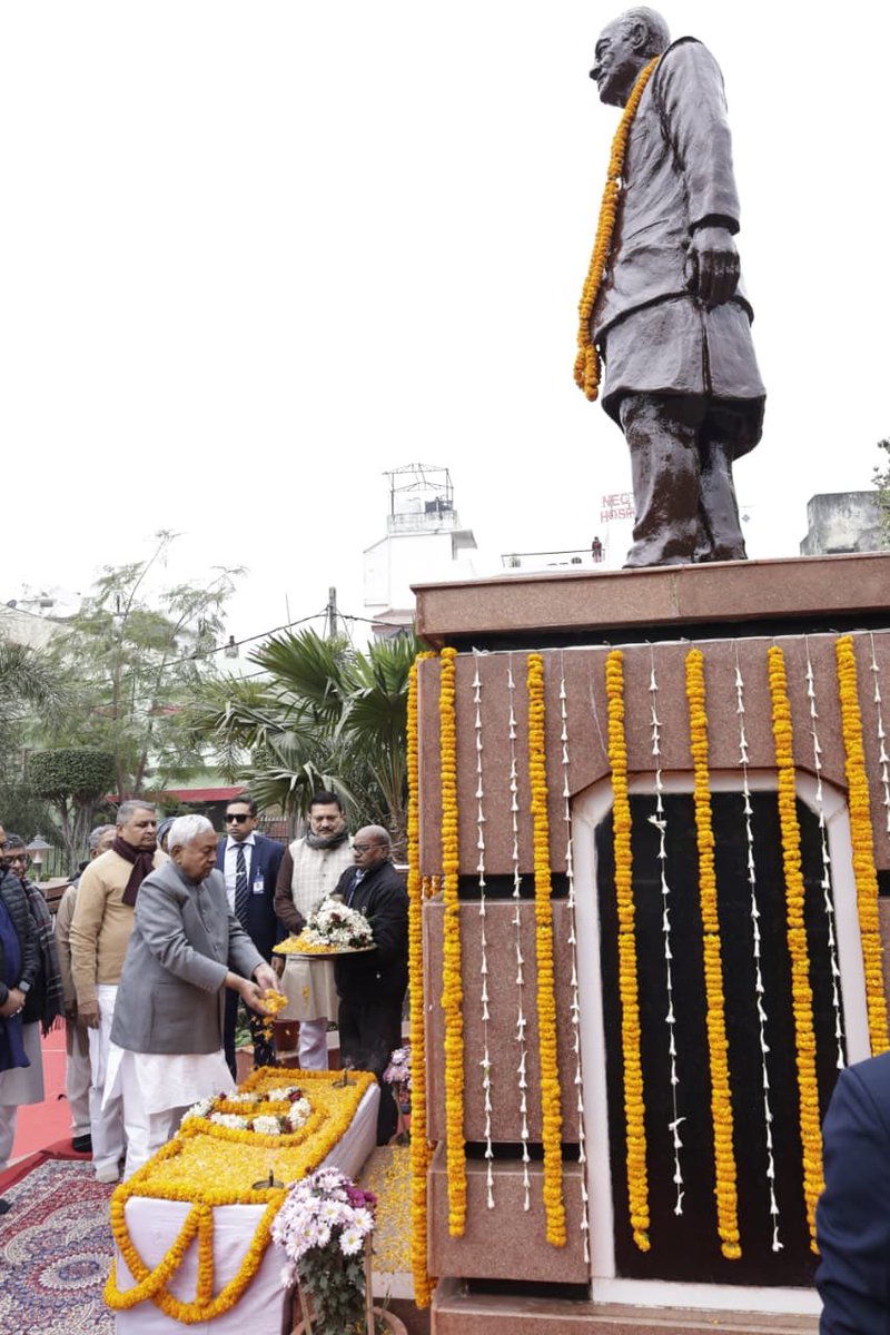 ArunkrHt's tweet photo. Chief Minister pays tribute to former union minister Arun Jaitley on Sunday https://t.co/w1YtJX1s5t