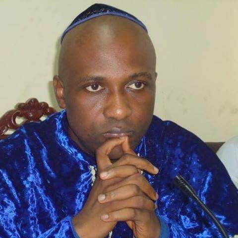 Tobizz114530's tweet image. Primate of doom 😂😂