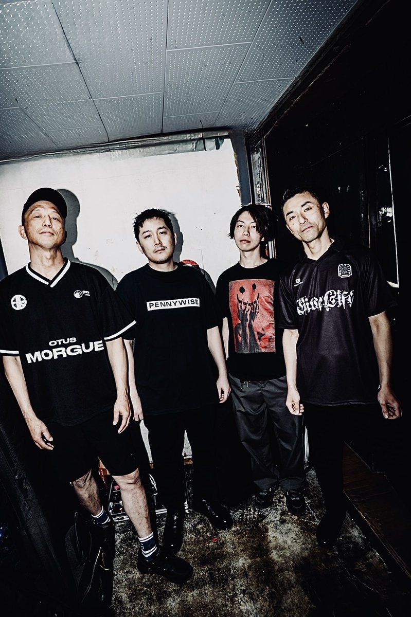 昨日の渋谷サイクロンのライブで2025年の全てライブが終了しました

関わってくれたすべての人、バンドに改めて感謝します

ありがとうございました！

春には新しい音源リリースしてまだまだライブ続けていくのでよろしくです！