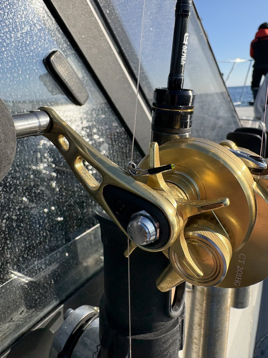 つっち tweet media