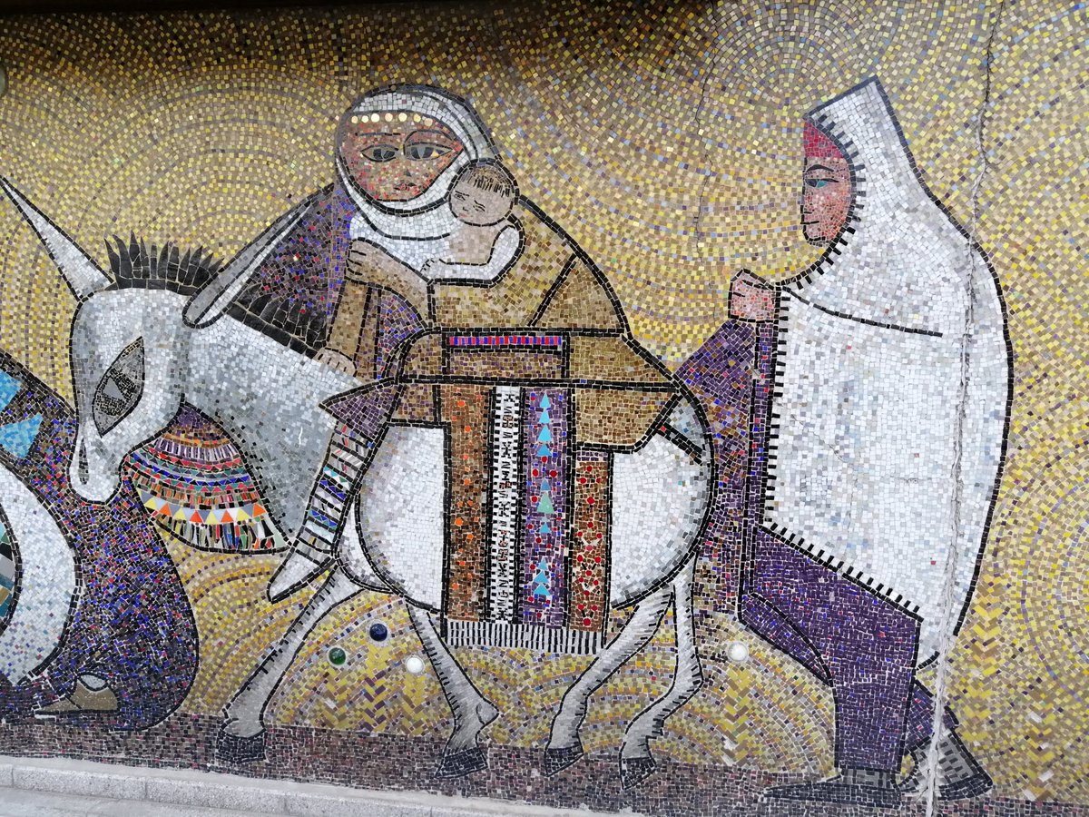 İMÇ bloklarında Bedri Rahmi ve Eren Eyüboğlu'nun elinden çıkan kompozisyonlar