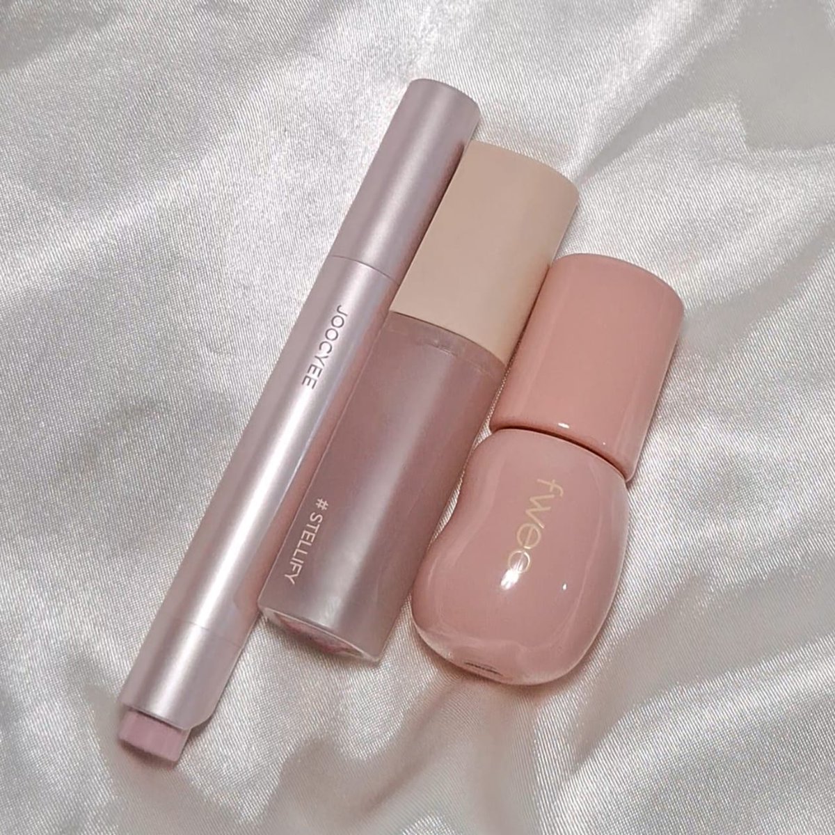 malaeveeci's tweet image. my best lippie purchases of 2025: