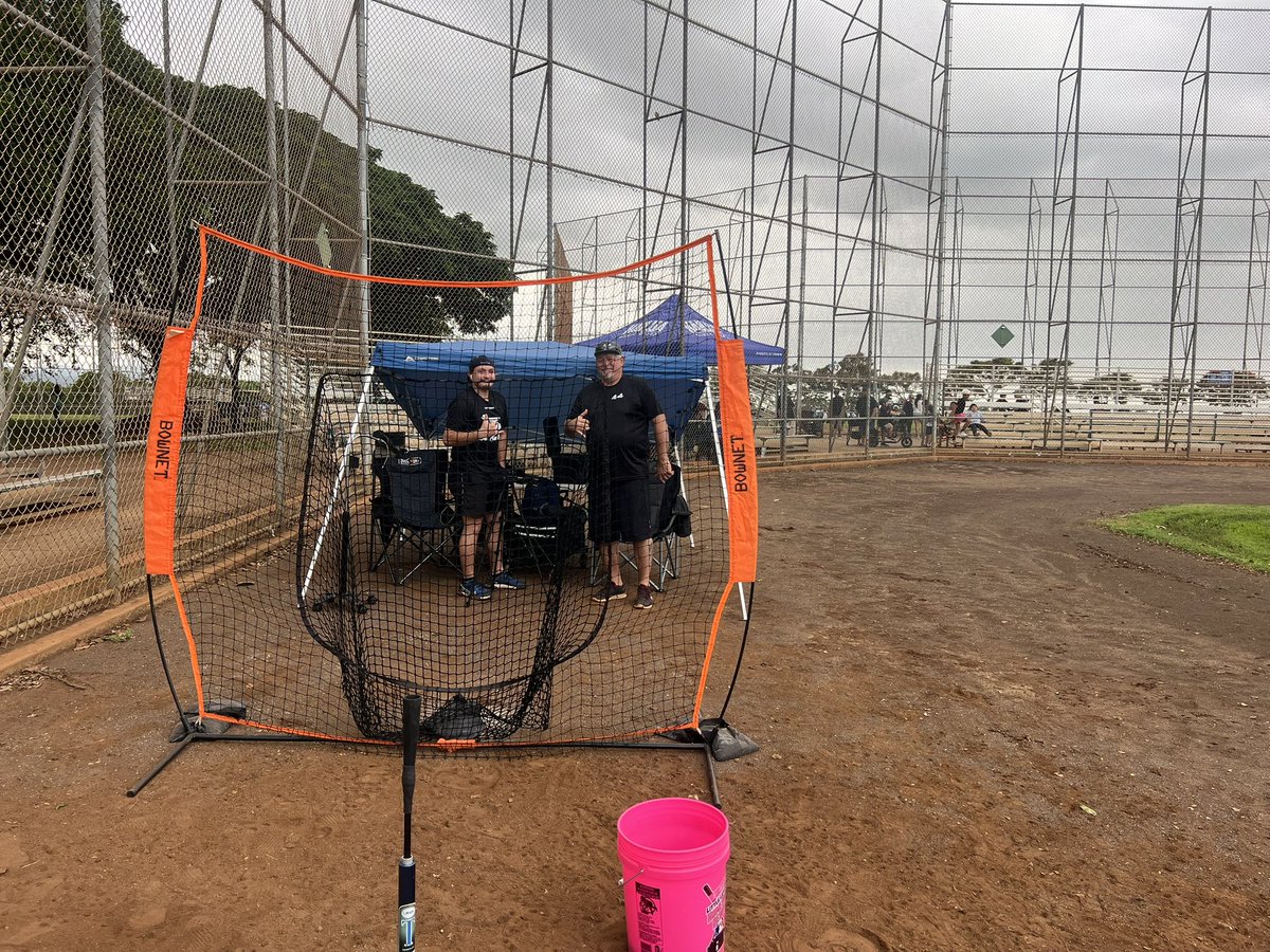 808cages tweet media