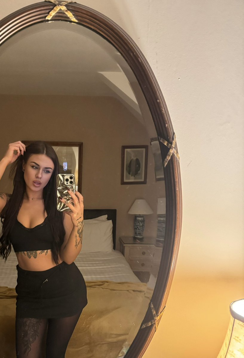 Happy Christmas bbys <3 Custom video anyone?💫