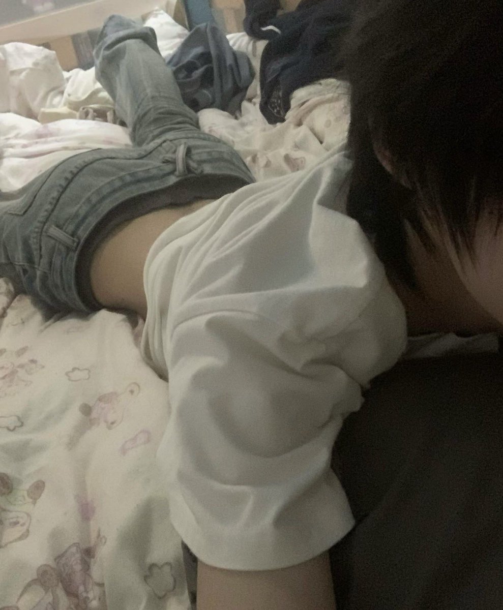 y_____ling's tweet photo. 一夜生活 https://t.co/7IsCTkH5Bw