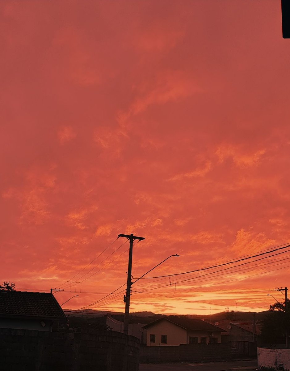 É, realmente São Paulo inteiro conheceu o paranormal agora
#HEXATOMBE