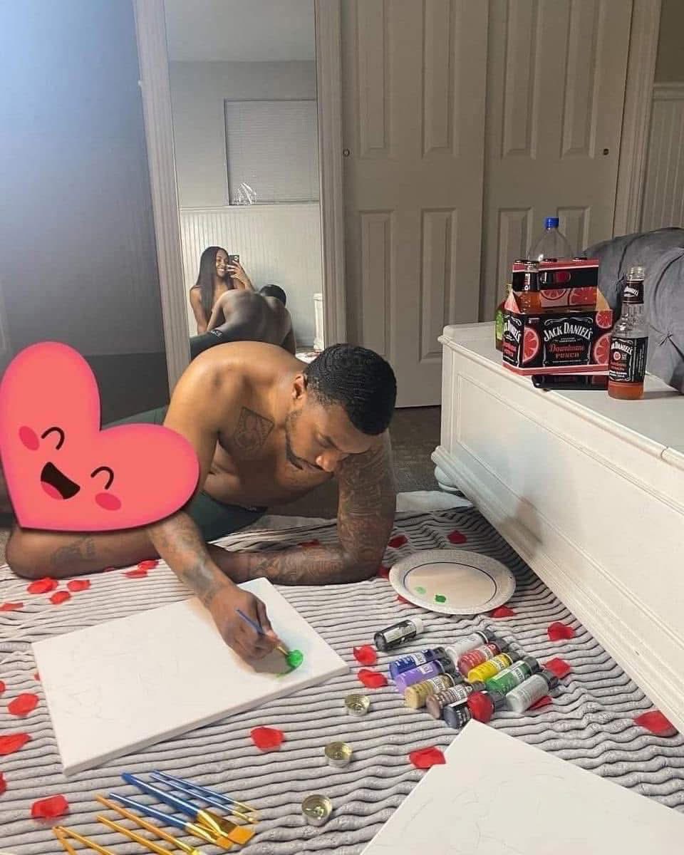 maceoofficial's tweet image. i aint for the streets. i like being at home like this 😩🫶🏾