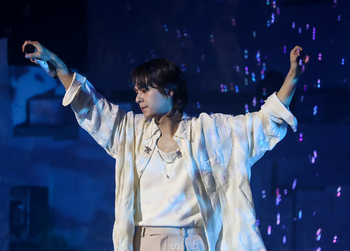 ssol_97's tweet photo. 251214 EVER+ 손동운 콘서트_막콘
#손동운 #손동운콘서트 https://t.co/fpl8kmZ7OS