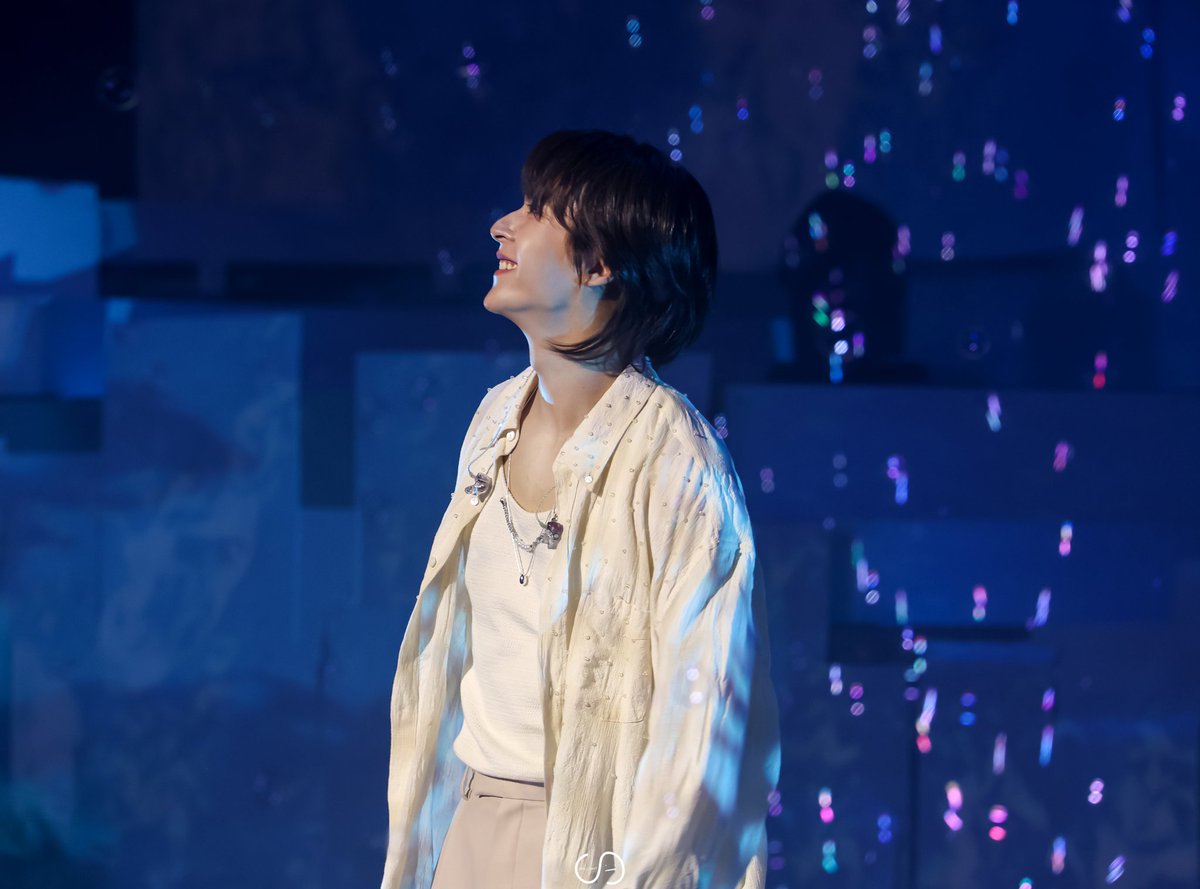 ssol_97's tweet photo. 251214 EVER+ 손동운 콘서트_막콘
#손동운 #손동운콘서트 https://t.co/fpl8kmZ7OS