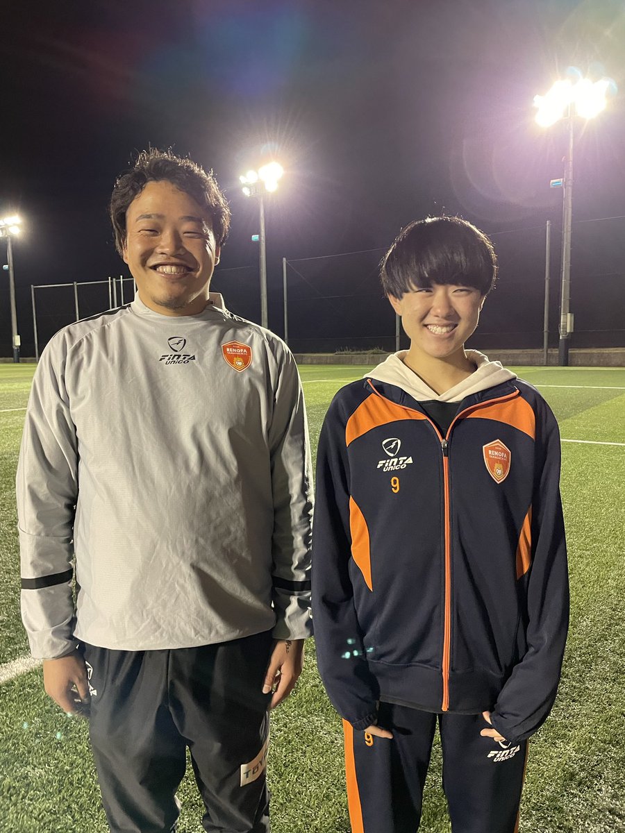 中学生の頃から間違いなくWE.リーガーになると思っていたけれど、まさかレッズとは！
真心おめでとう🎊
WE.現役選手では唯一の山口県出身。
それも美祢市から。
とことん駆け上がってほしい！
取り敢えず選手権優勝に向けて頑張れ🔥