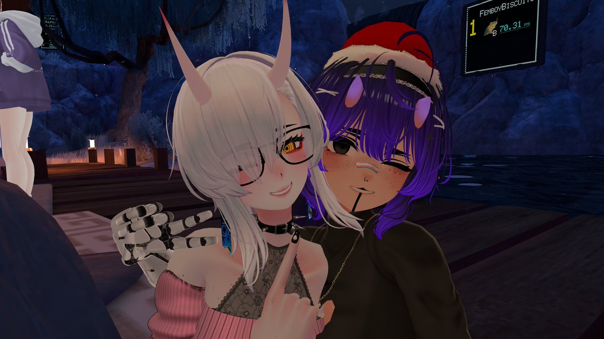 Deathmtl's tweet image. I was feeling shy that night XD it was nice to finally meet you (when you're awake)