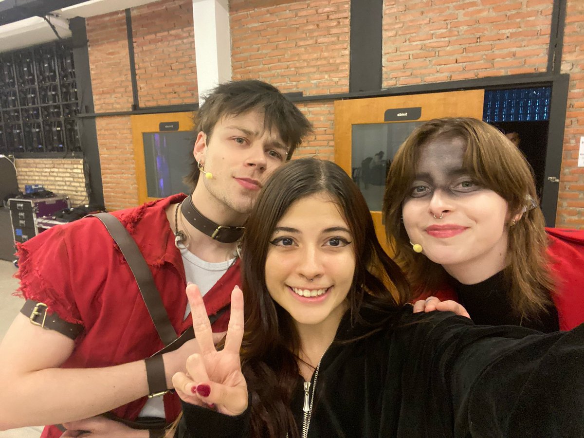 mistalaak's tweet photo. obrigada pessoal pelos ultimos meses 😭❤️ https://t.co/TJFmfvB0pE