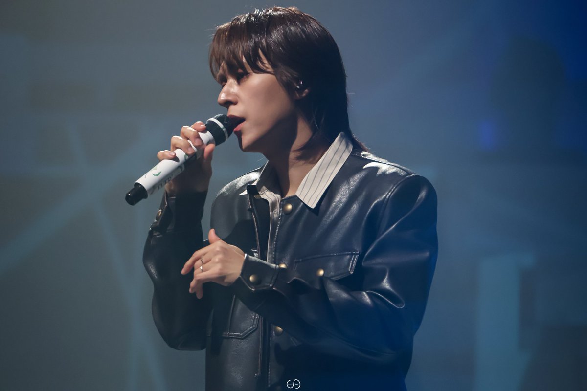 ssol_97's tweet photo. 251214 EVER+ 손동운 콘서트_막콘
#손동운 #손동운콘서트 https://t.co/YbzJHNAZiv