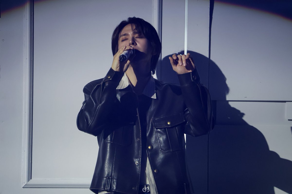 ssol_97's tweet photo. 251214 EVER+ 손동운 콘서트_막콘
#손동운 #손동운콘서트 https://t.co/YbzJHNAZiv