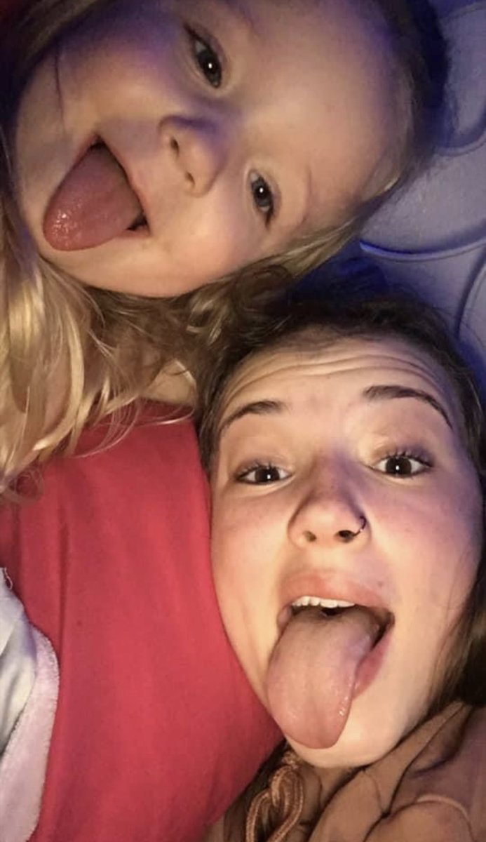 RichardHolymf's tweet image. My family is my number one priority in life 🤍❤️I work my whole life for them @POTUS @FoxNews @HillaryClinton