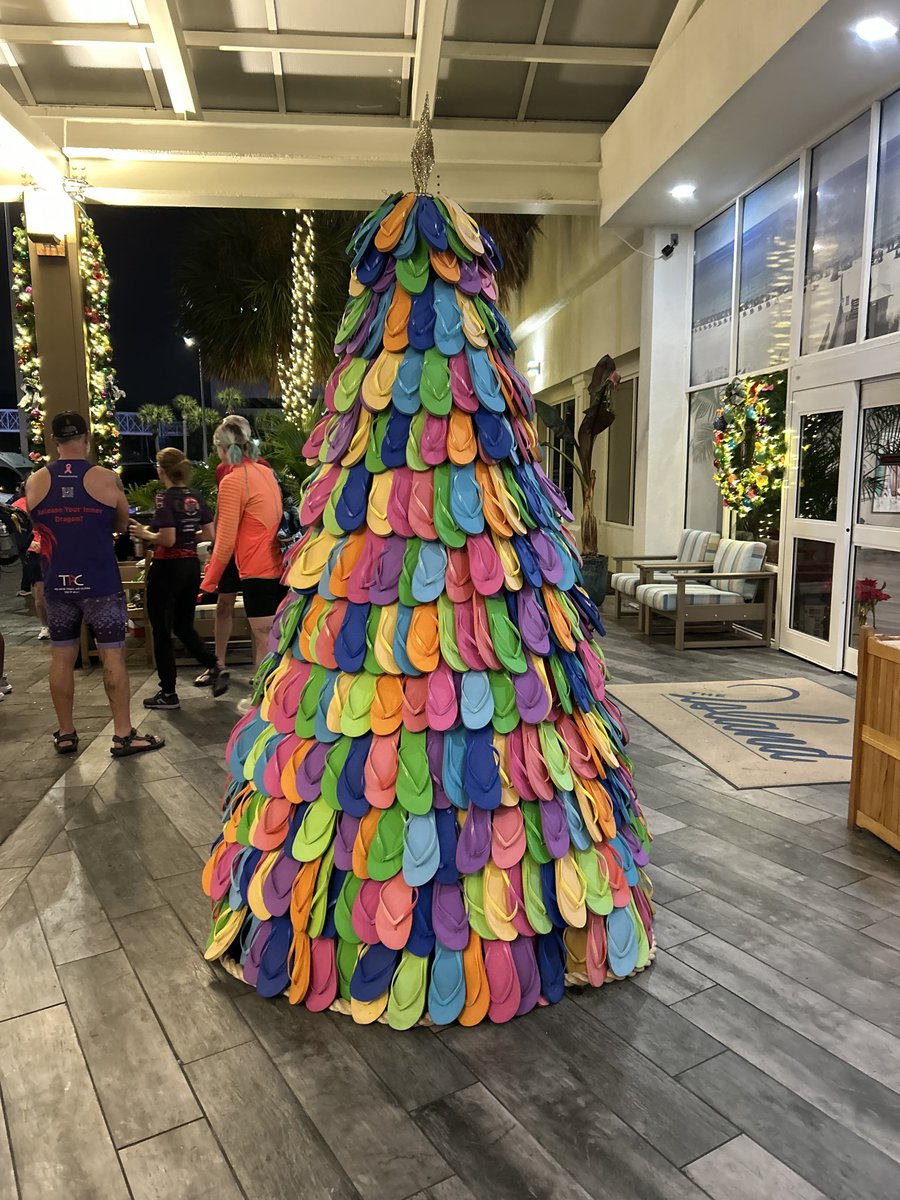 wildcat1129's tweet photo. 👊🏃‍♂️ Around the bay relay. Great miles, great people, and beachside vibes to finish it off. Staying active, connected, and enjoying life on the Emerald Coast.
#runningrealtor https://t.co/YQZ14G3XFM