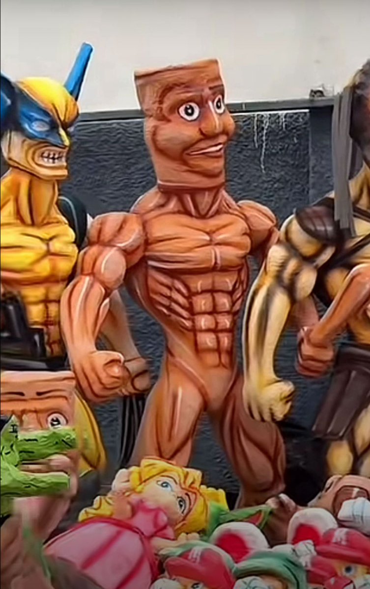 En Ecuador existe la tradición de quemar un "año viejo", un muñeco hecho de papel que se empiezan a hacer cada fin de año.

Bueno...