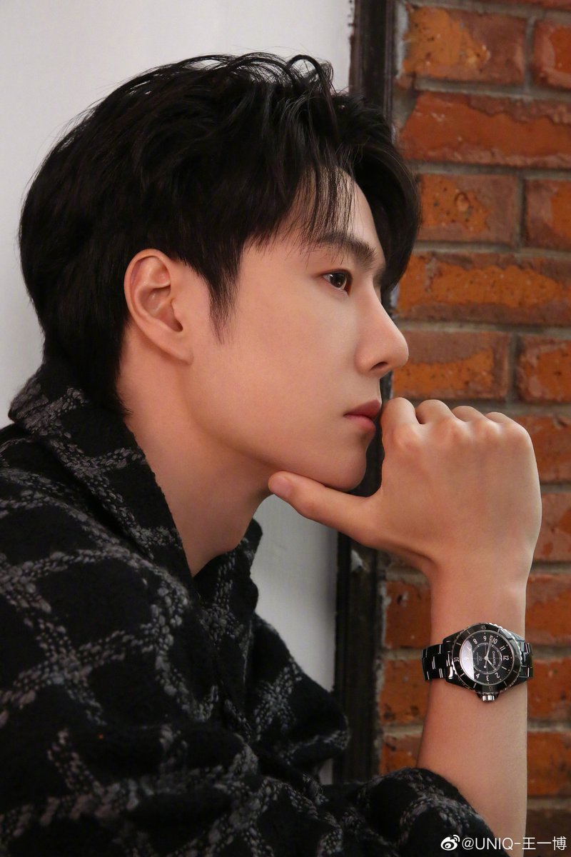 Three years ago today 22.12.27 UNIQ-王一博update!🥰 Chanel J12