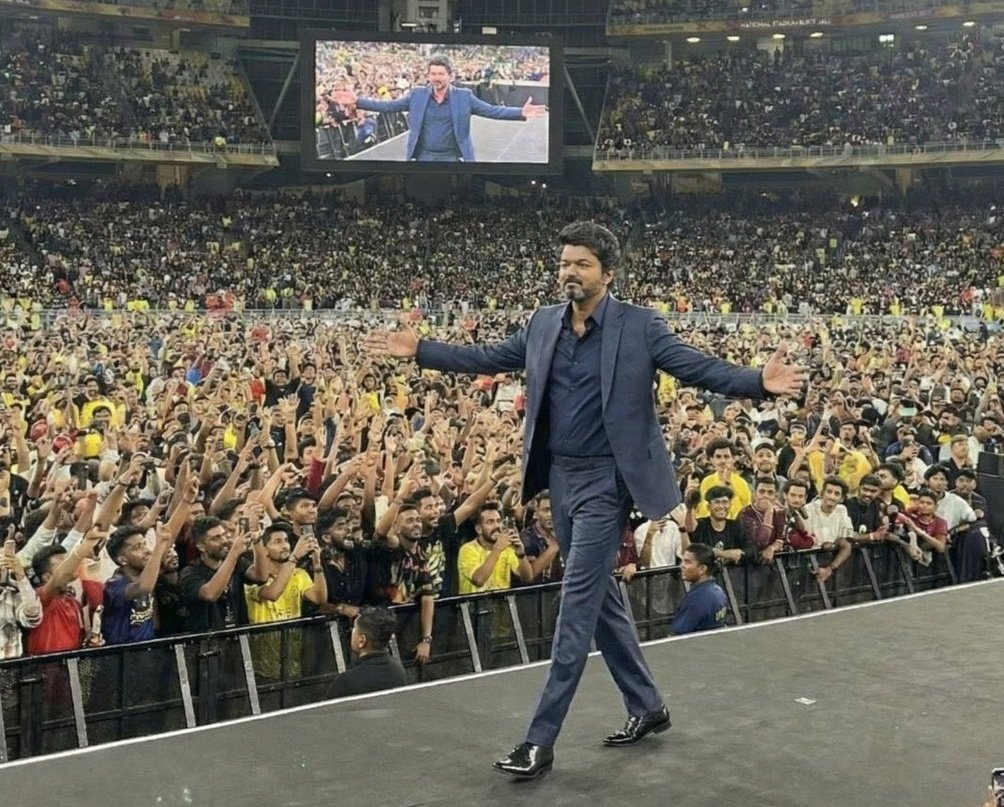 VCDtweets's tweet photo. INDIA’S BIGGEST SUPERSTAR says Official Goodbye to Cinema 🥹 
No matter what, #ThalapathyVijay will be the Last Superstar. 

• No greed for money
• No greed for doing more films
• No greed to always be No.1
 
— Man used Peak Phase of his Career to the Best & leaves way to next generation.
Royal Salute to #Thalapathy 🫡🔥

#JanaNayaganAudioLaunch #JanaNayagan