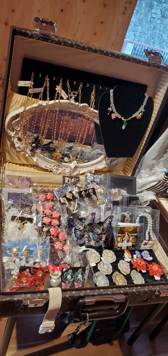 始まりました〜✨🌙🌹

 #星月企画