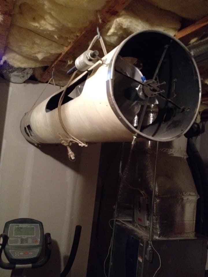 garygrindle's tweet image. Anyone know what this is? Decluttering.  If interest let me know.