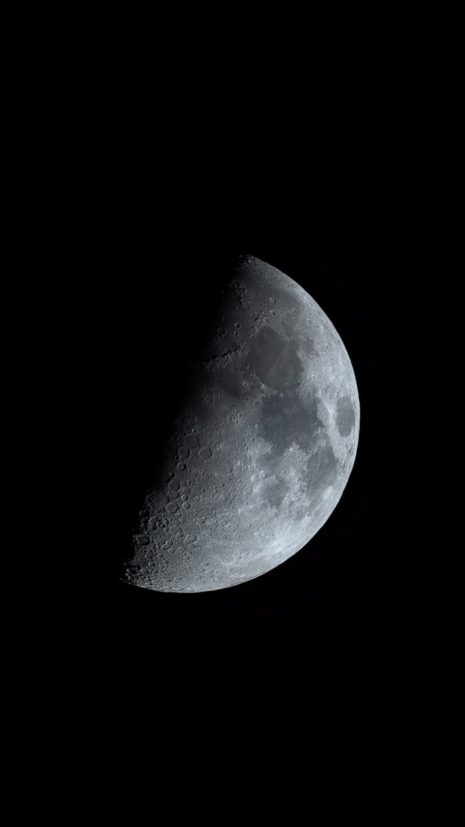toomuchliving's tweet image. Tonight’s moon &amp;amp; pleiades from my telescope 🔭