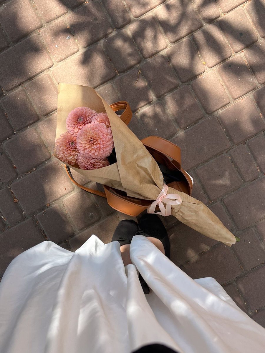 bblypixie's tweet image. Good morning! Happy Sunday!