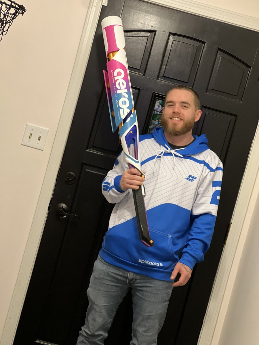 _dayzum's tweet image. The BFB is here! This is one of the best belated Christmas gifts one could receive. Thank you so much! 🙏🏻🎄❤️ @1047Games @Splitgate #SplitgateBFB #splitgatearenareloaded