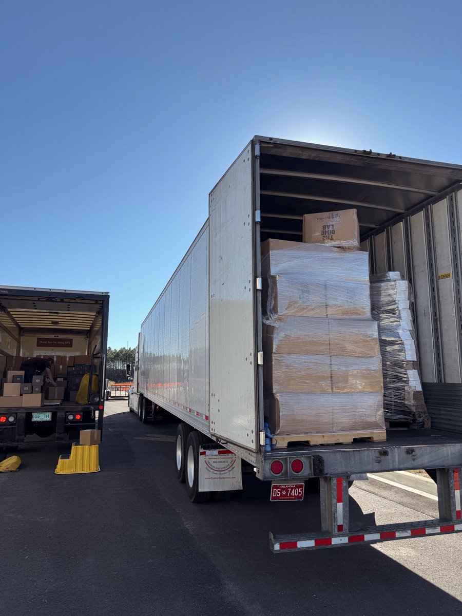 KurtBenkert's tweet image. I just want to say thank you guys. The team worked around the clock to get as many orders as physically possible out for Christmas. 

Thank you for your business and for trusting us to make quality products. 

I hope they help create great memories for your family! ❤️🙌