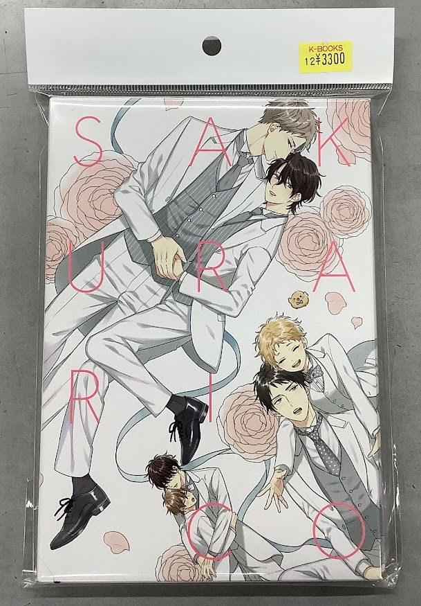 入荷情報】 佐倉リコ先生 デビュー10th記念ファンブック (クリアしおり