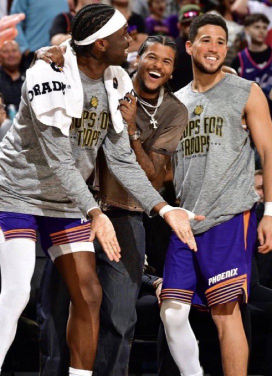 TheHoopCentral's tweet image. The Phoenix Suns have won 3 straight games. 🔥