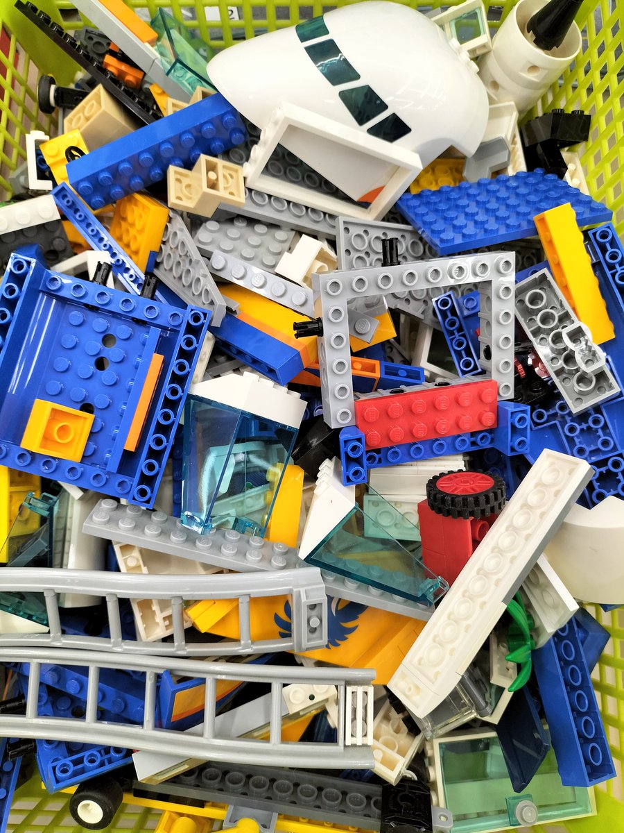 LEGO 60262（シティ パッセンジャー エアプレイン）のパーツが入ってき