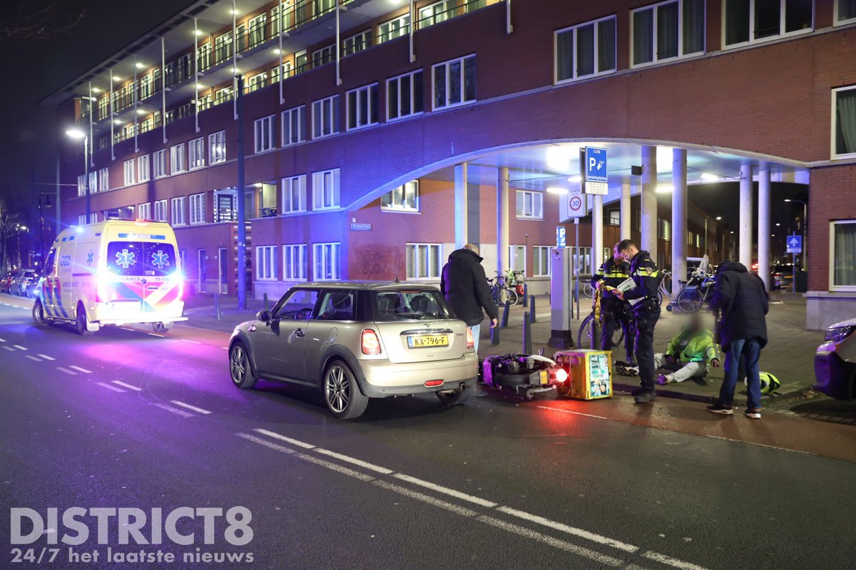 Scooterrijder lichtgewond bij aanrijding in Den Haag