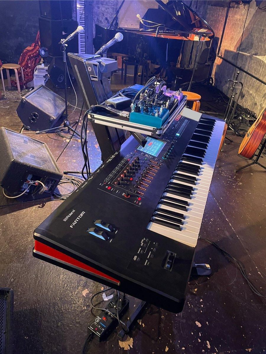 dd_studio's tweet image. 久し振りに巣(千鈴舎)から外に出て参りました