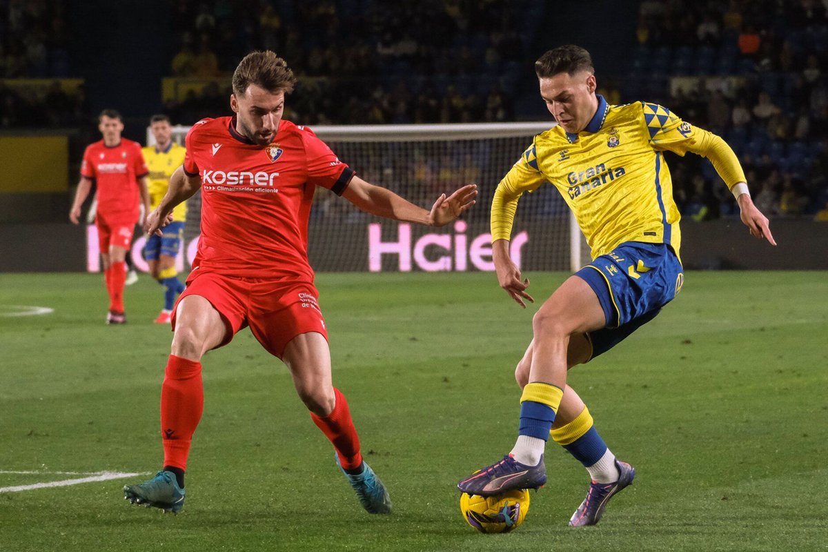 🚨OJO CON ESTO🚨
 
👉🏻El Osasuna está dispuesto a pagar la cláusula de MIKA MÁRMOL 

💵Pagaría 5 millones al Barcelona y 5 a Las Palmas

🔥La UD Las Palmas ya habría contactado con Aridane para sustituir la baja de Mika

👀Que os parece la venta de Mika y el fichaje de Aridane?