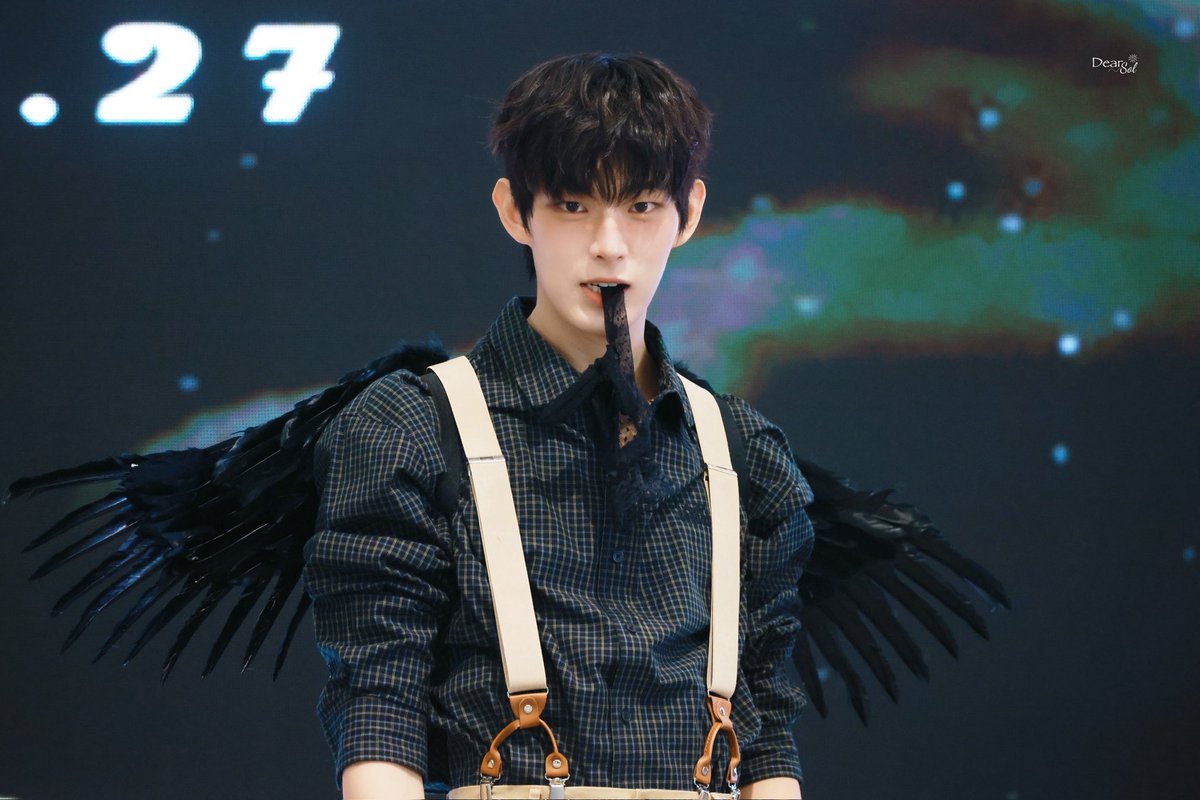 shuainivrz's tweet image. angel shuaibo                                  fallen angel steven