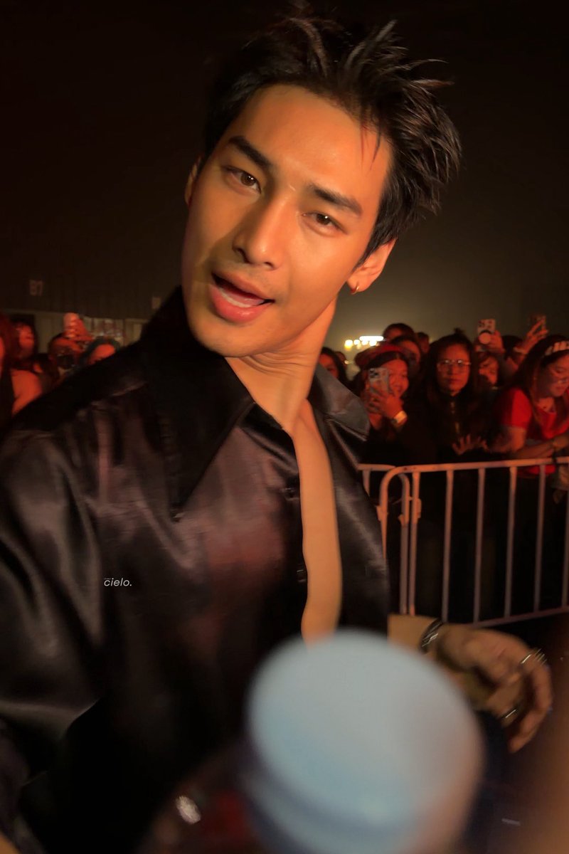 aponcielo's tweet photo. narak 💓🎄📸

#BeOnCloudXmasNewYearParty

꒰ @Nnattawin1 ꒱ #APONattawin 

📸 • #aponcielopic ◡̈ https://t.co/dEpJPrTdqs