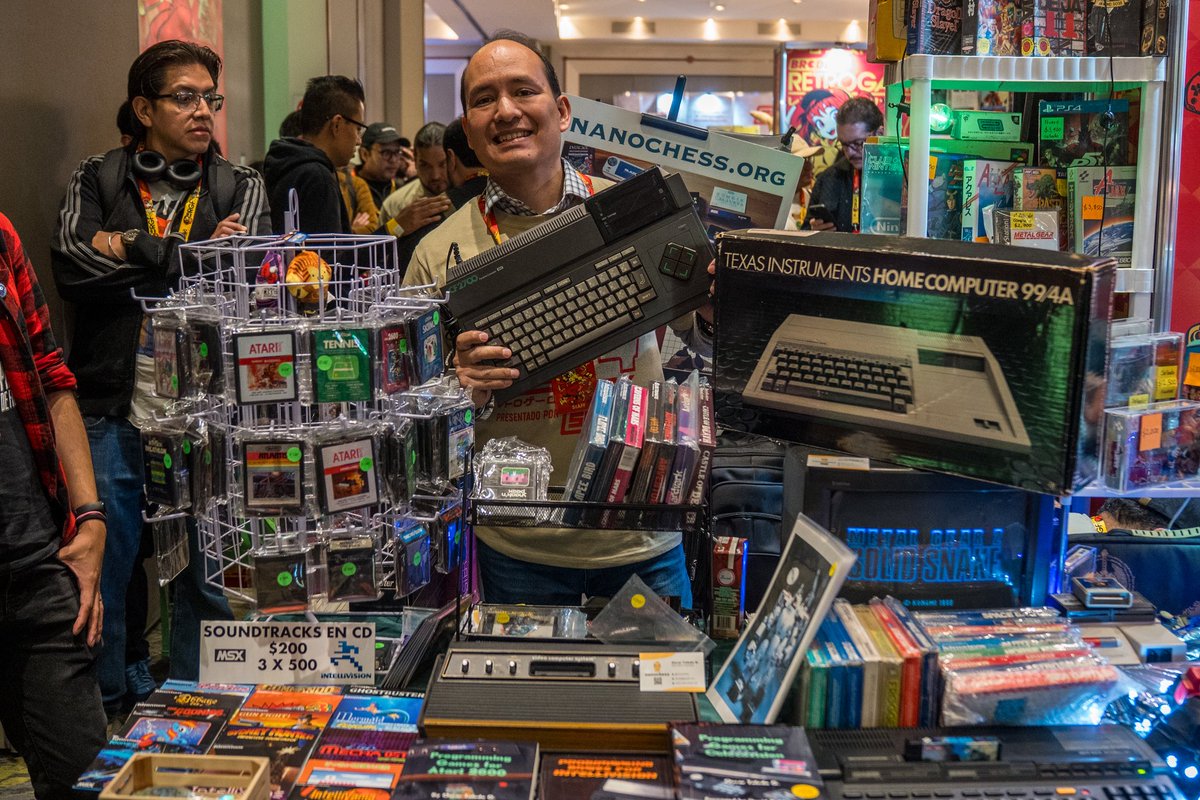 BRCDEvg's tweet photo. Hace una semana nos reunimos en el mejor evento de retrogaming del año: BRCDEvg Retro Game Fest 4 presentado por SLANG 👾
💬 Cuéntanos ¿Qué juego clásico conseguiste para tu colección? ¿Encontraste algún tesoro raro? ¿Cuántas consolas nuevas te compraste este año?
#RGF4 https://t.co/2kkHUFTYgB